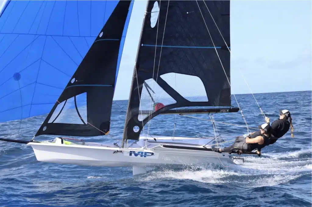 FX Trials Final (2nd) round in Palma for A1R athletes Paris and Anna